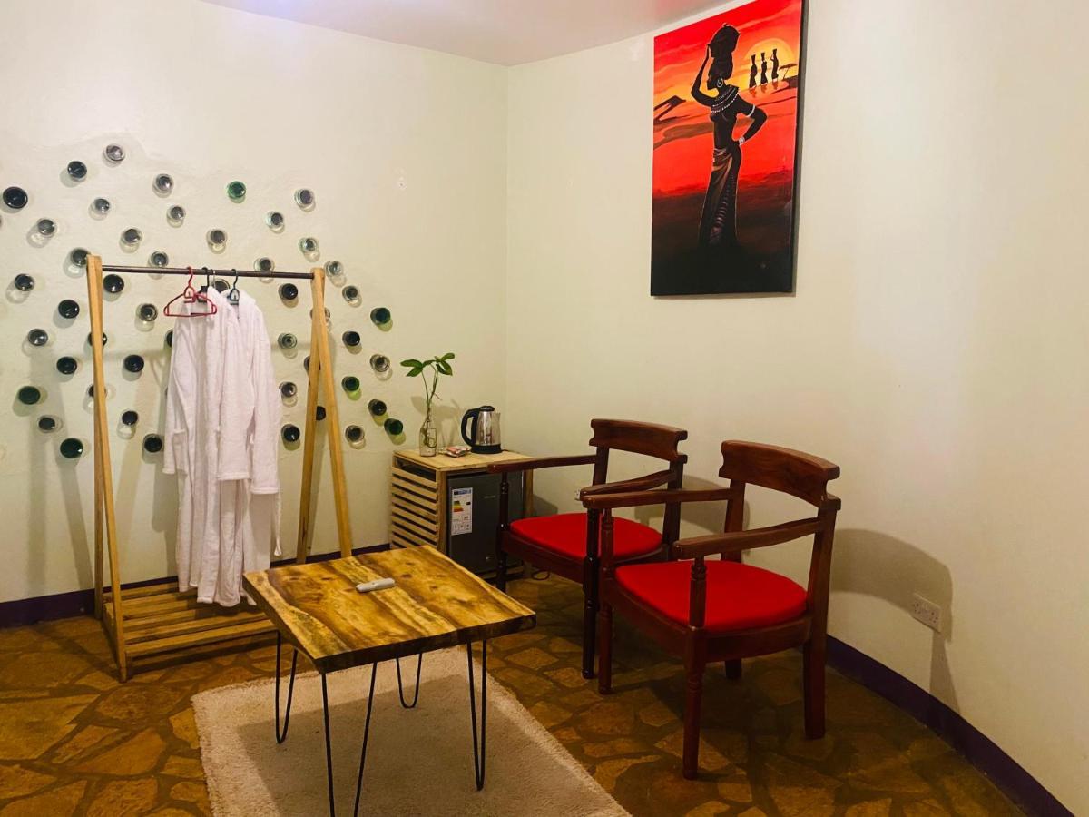 Afro Smile Hotel And Guest House-Τζίντζα Εξωτερικό φωτογραφία